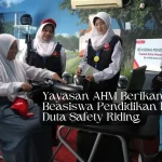 Yayasan-AHM-Berikan-Beasiswa-Pendidikan-ke-Duta-Safety-Riding